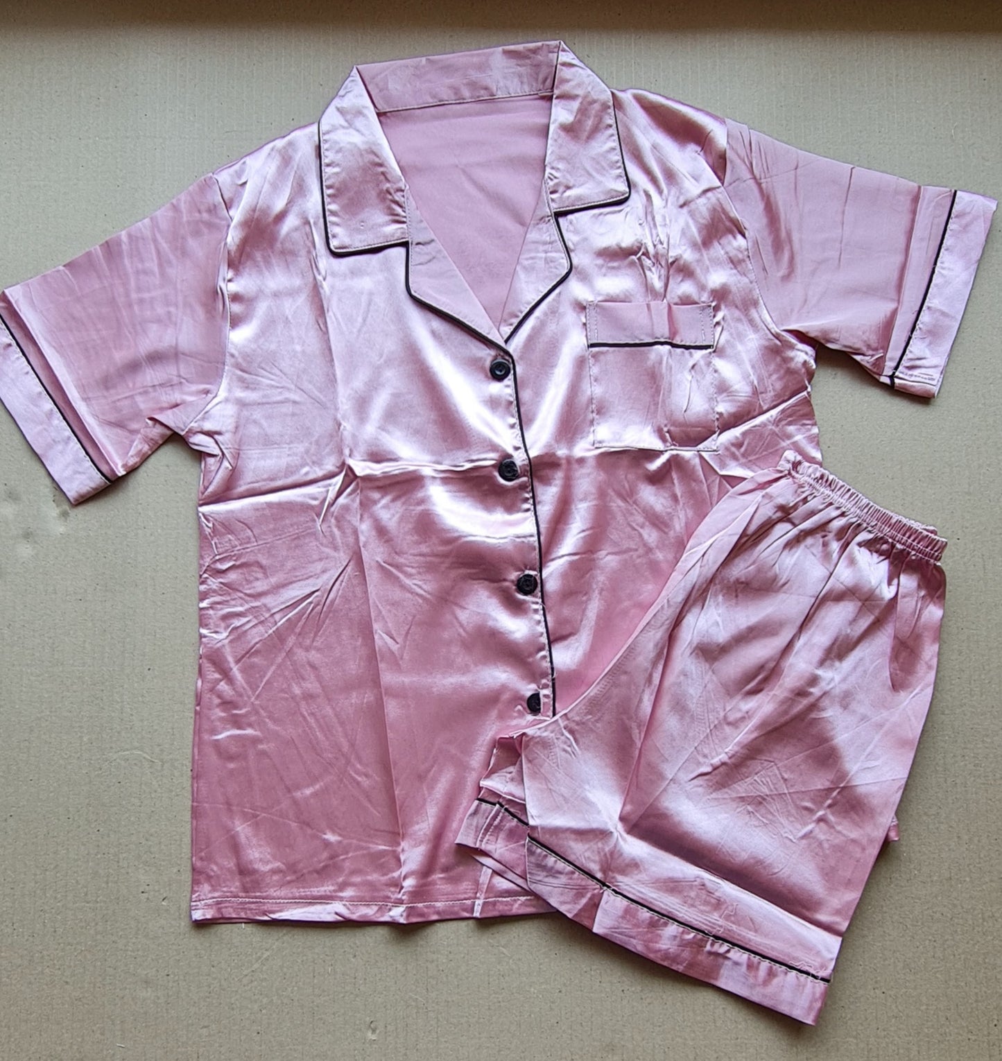 Printed satin pajamas