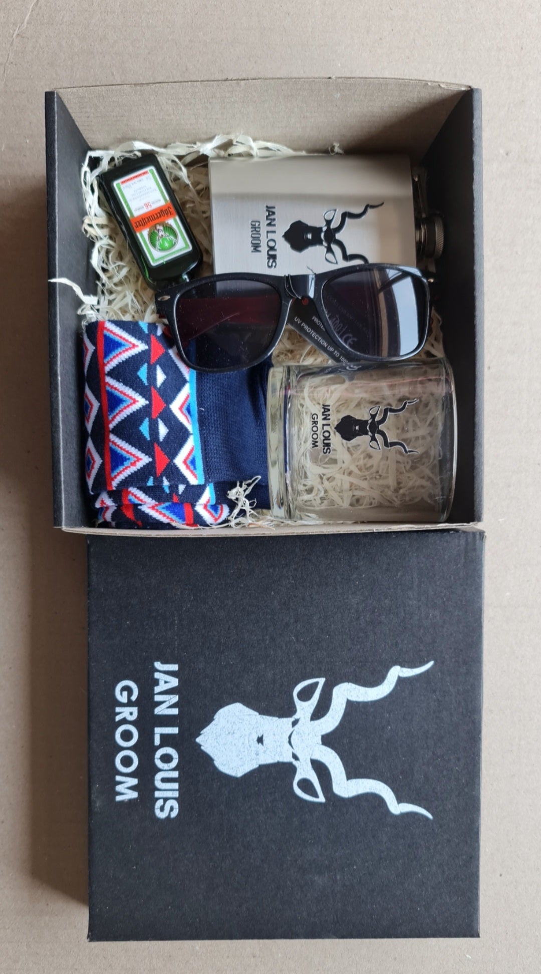 Groomsmen Gift Box with Sunglasses