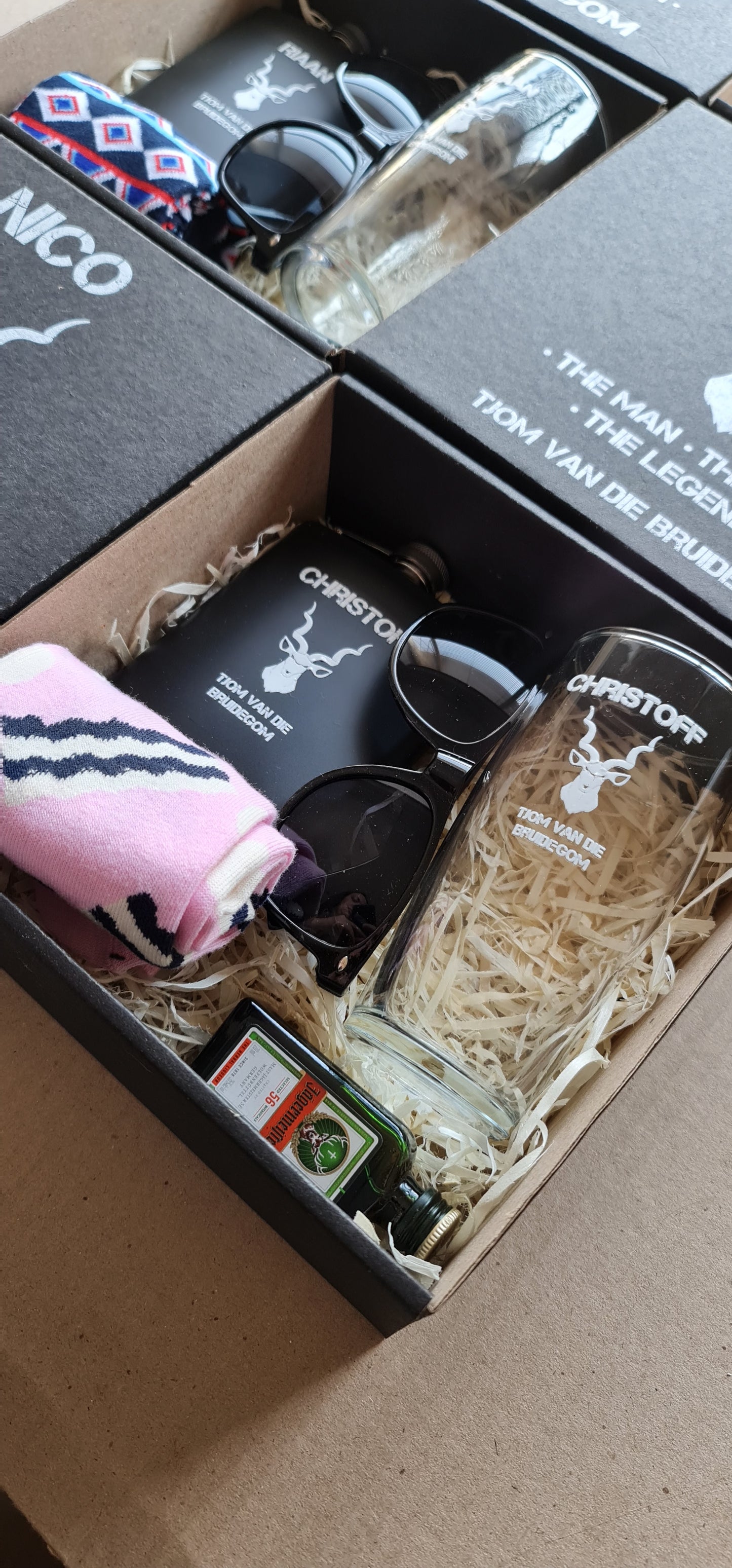 Groomsmen Gift Box - Black Flask and Sunglasses