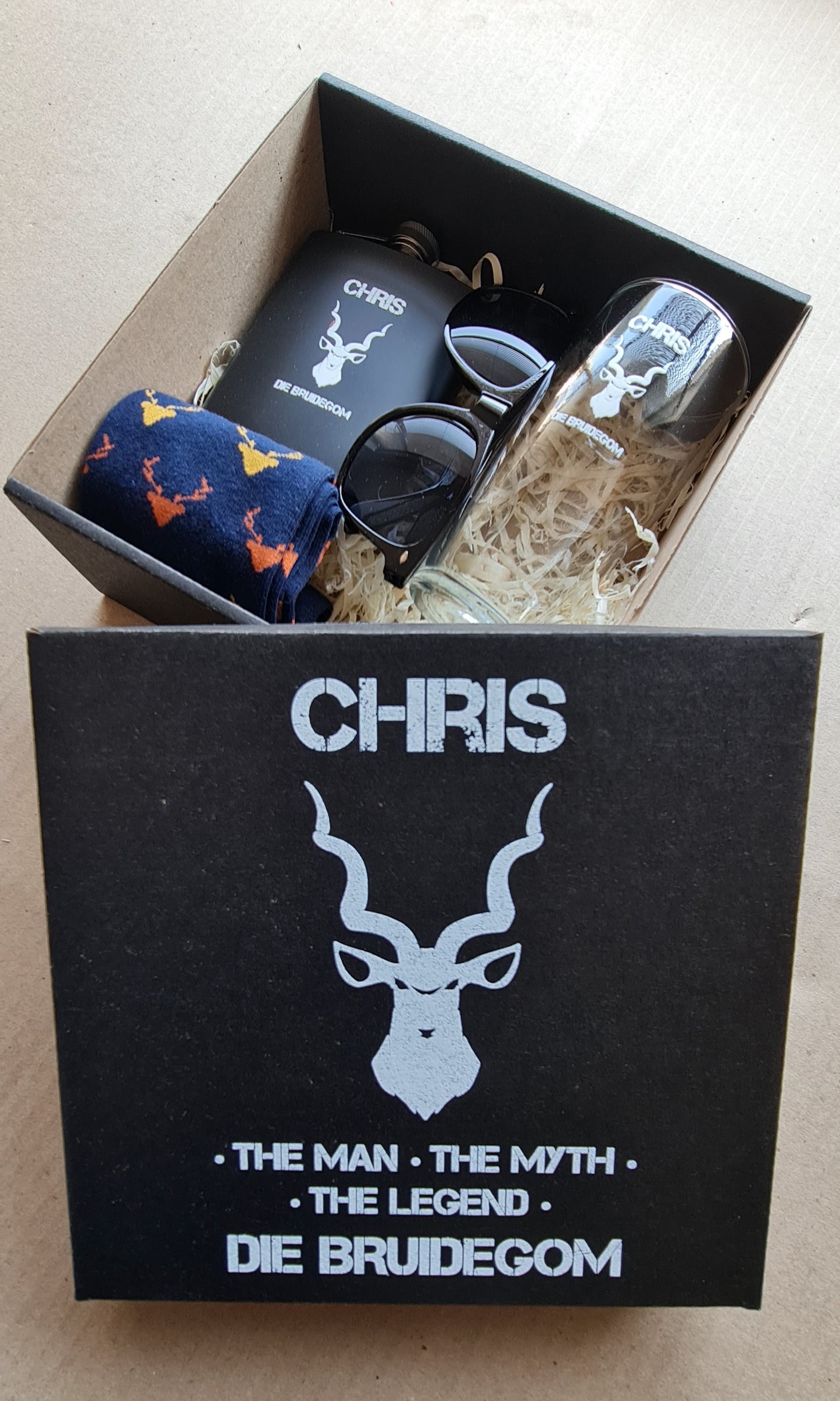 Groomsmen Gift Box - Black Flask and Sunglasses