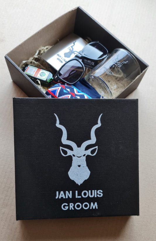 Groomsmen Gift Box with Sunglasses