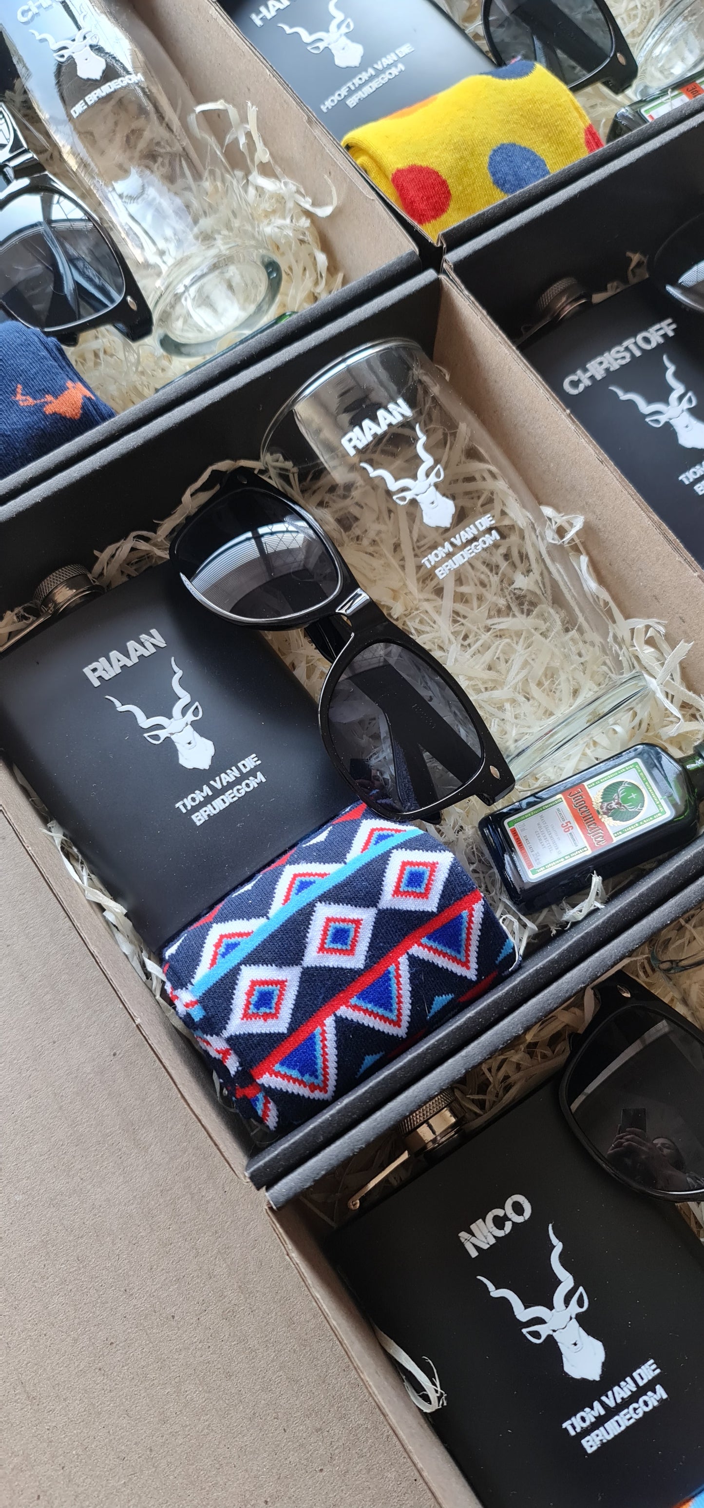 Groomsmen Gift Box - Black Flask and Sunglasses