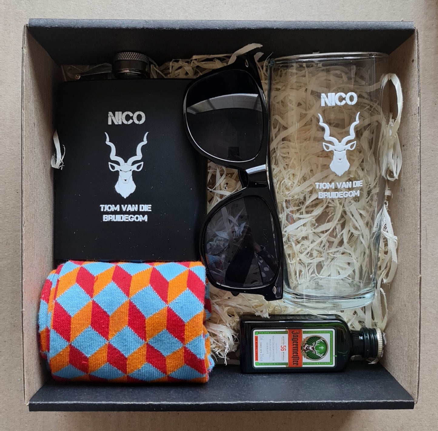 Groomsmen Gift Box - Black Flask and Sunglasses